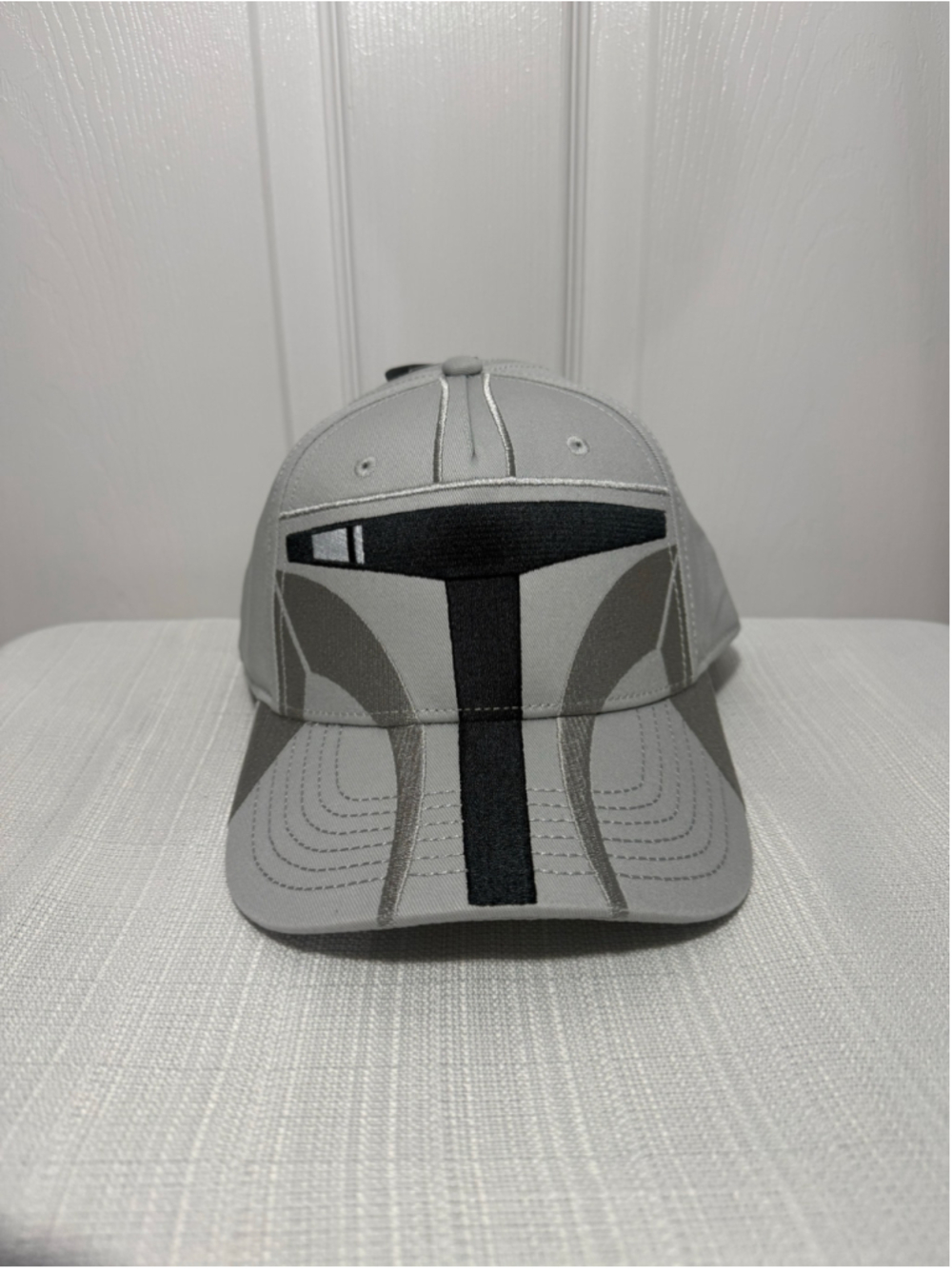 Men's Disney Star Wars The Mandalorian Hat NWT